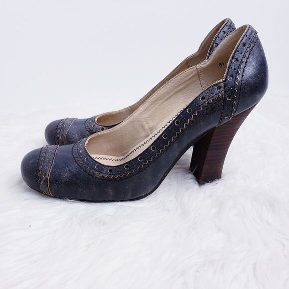 Seychelles Brogue gray distressed heels sz. 8.5 - Picture 3 of 8
